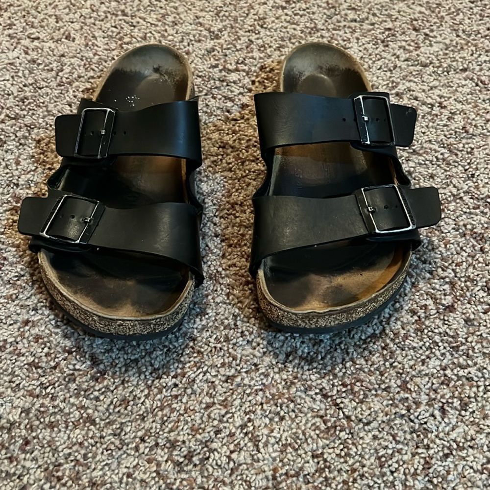 Black Arizona Birkenstocks; Sz 39 (women’s 8-8.5)